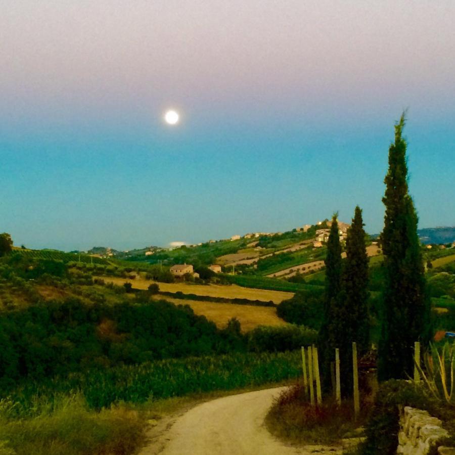 B&B Santa Caterina Acquaviva Picena Bagian luar foto